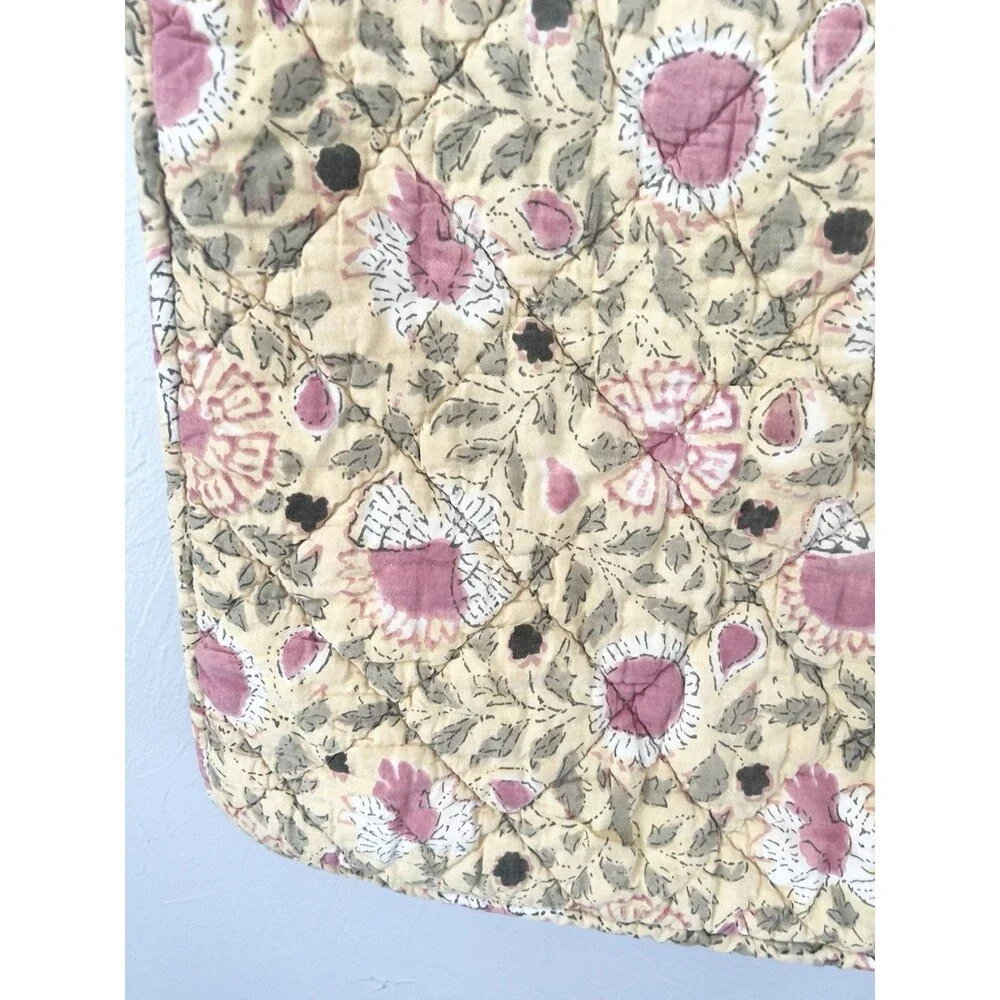 2 Pottery Barn Standard Pillow Shams Yellow White Flower Cotton Cottage Vintage